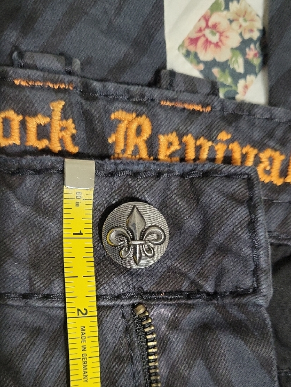 Distressed Rock Revival Sheffield Men’s Straight Jeans - Picture 8 of 9